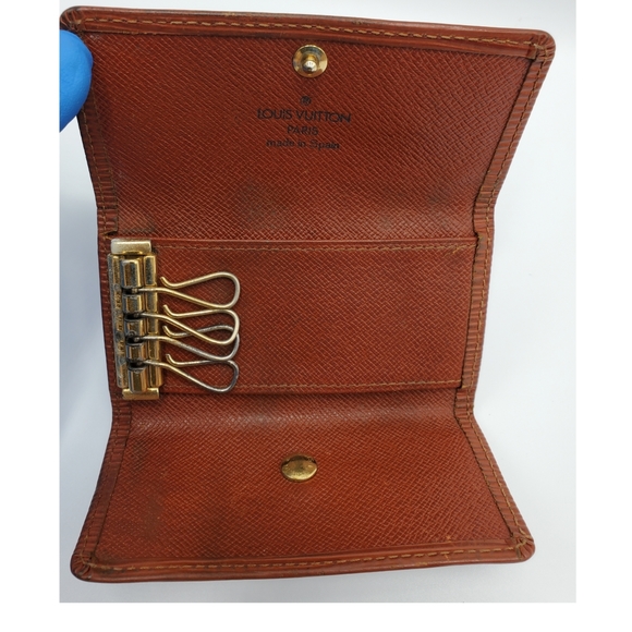 Authentic Preowned LV Key Chain - Picture 5 of 9